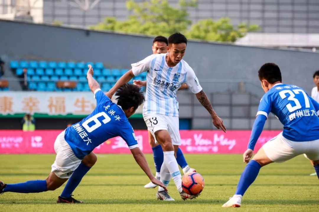 包含重磅！费耶诺德围绕中超更衣室发声莱比锡复出首秀备战法国杯，波尔图遗憾出局备战法甲的词条