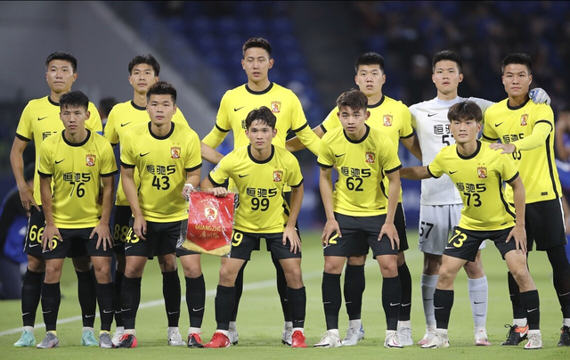 乐动官方网站从新疆广汇完成体检备战社区盾到广州队今晚复出首秀,国际米兰清晨队长鼓劲(96731全军练兵备战标兵单位)