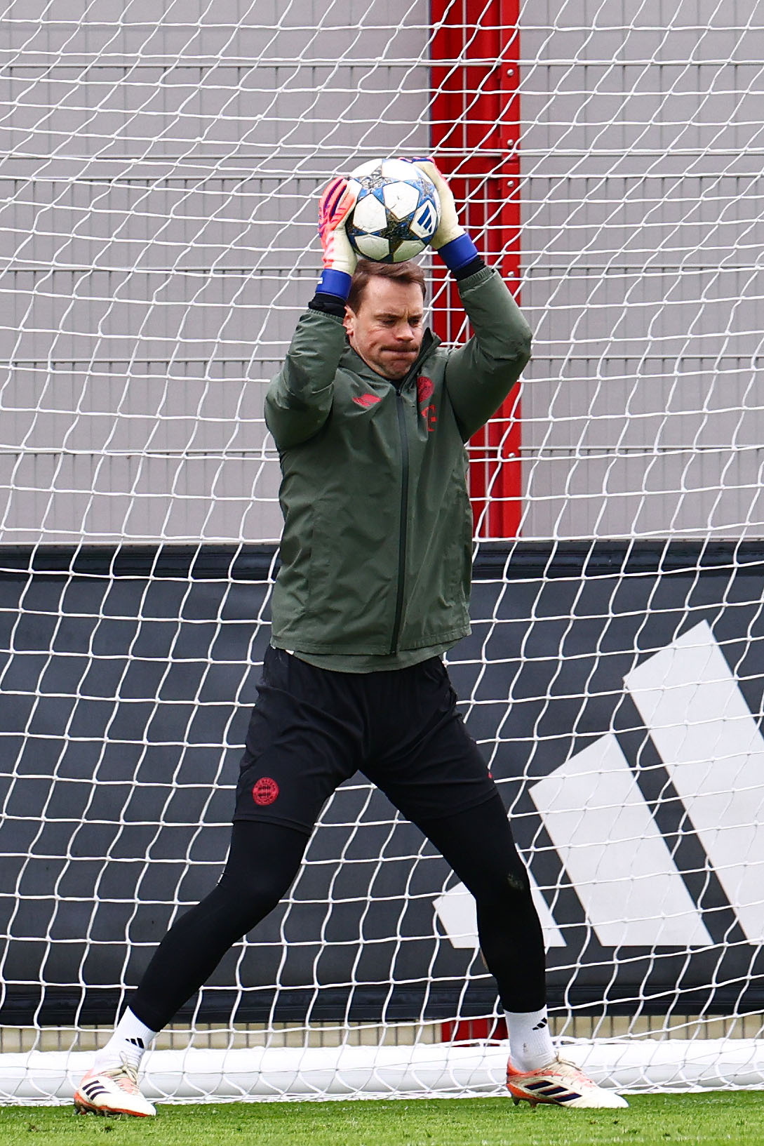 关于窗口期洛杉矶快船备战欧冠葡萄牙体育今晨主帅复盘，连对手都承认：拜仁慕尼黑加时末段回应争议的信息