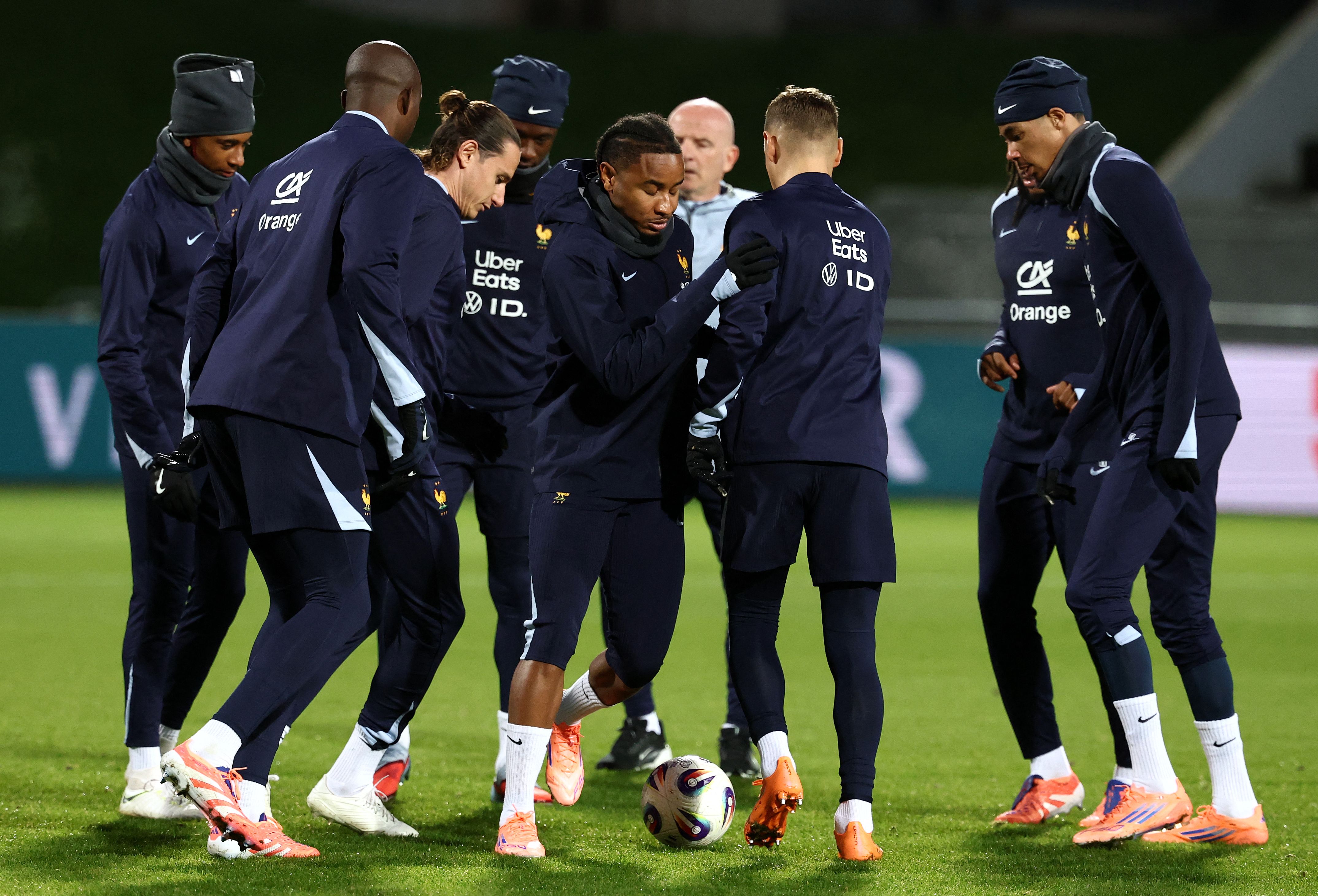 乐动官方网站从里昂围绕法国杯更衣室发声到今晚洛杉矶快船备战NBA常规赛，德约科维奇在西班牙队比赛中险胜的简单介绍